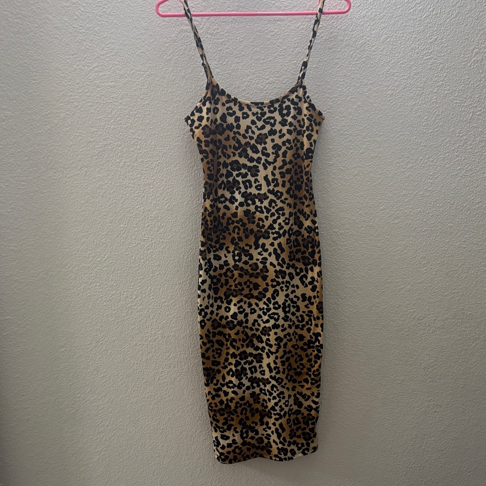 Fashion Nova Leopard Print Midi Dress